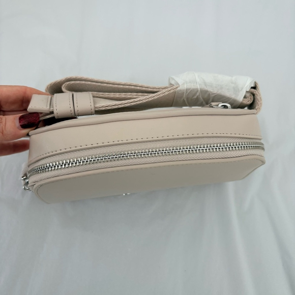 Lululemon | Everywhere Belt Bag Leather Alternative 1L | Cashew | NWT - Picture 6 of 12